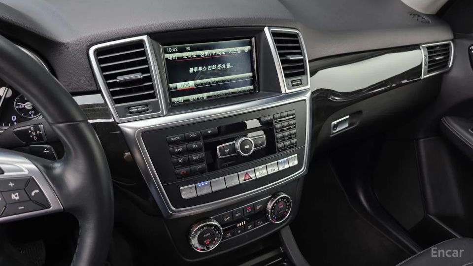 Mercedes-Benz M-class