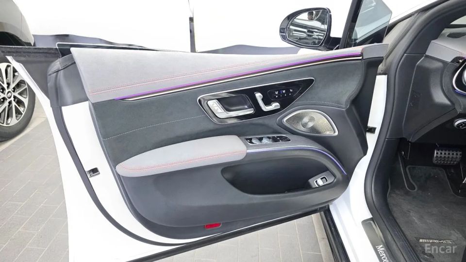 Mercedes-Benz EQS