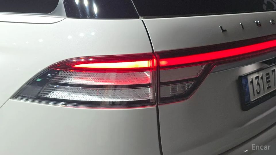 Lincoln Aviator
