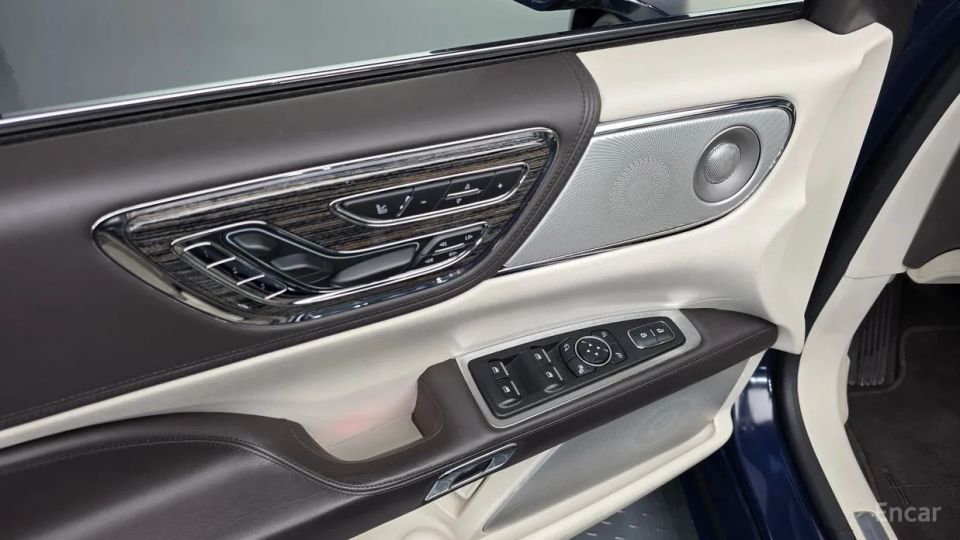 Lincoln Continental
