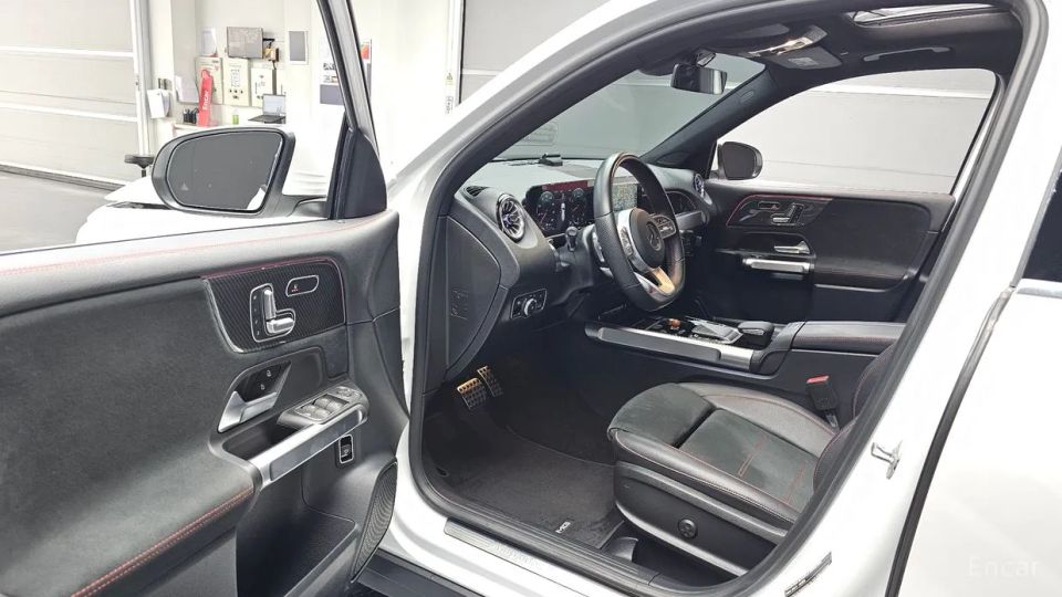 Mercedes-Benz GLB-Class