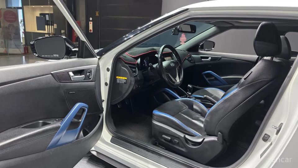 Hyundai Veloster