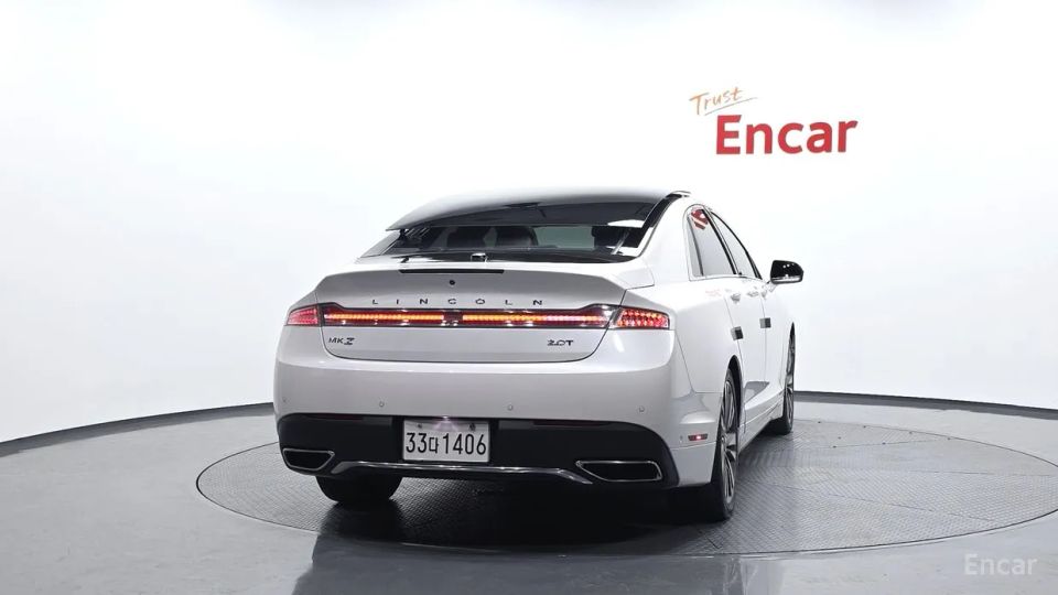 Lincoln MKZ