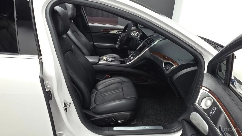 Lincoln MKZ