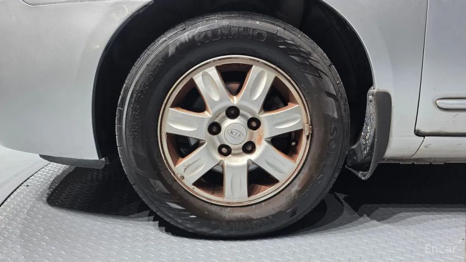 Kia Carens