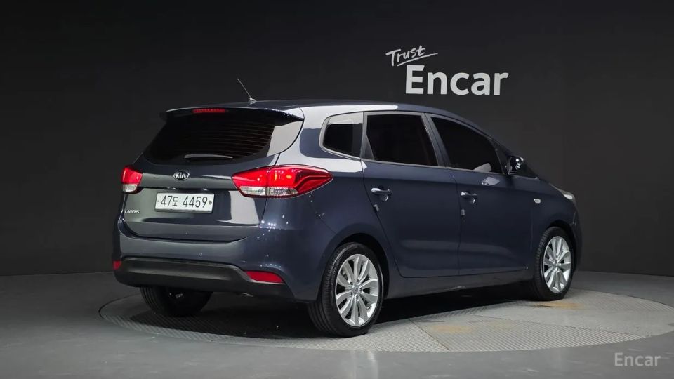 Kia Carens