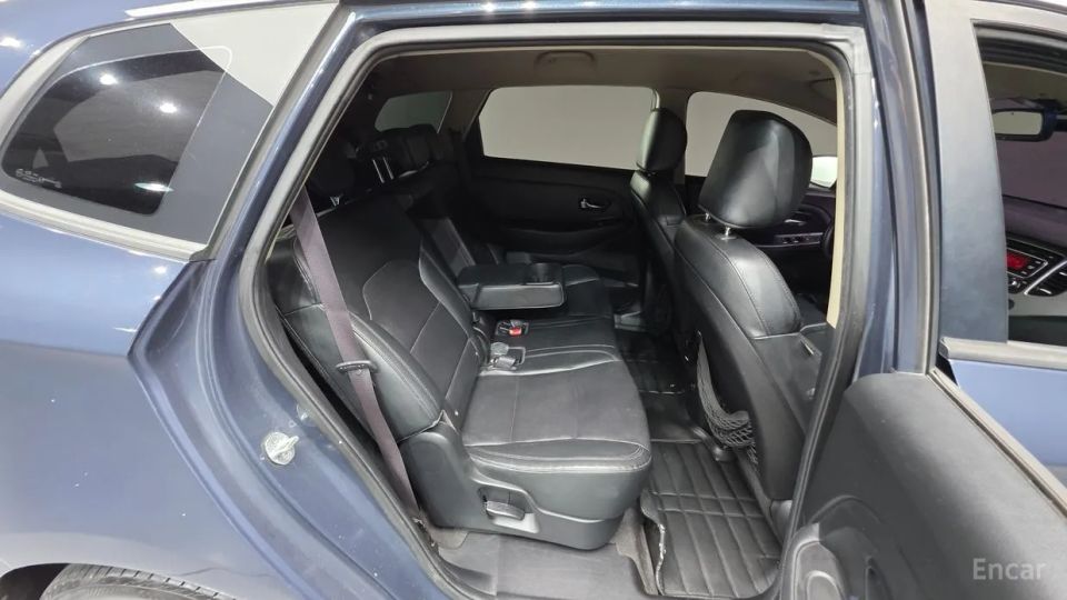 Kia Carens