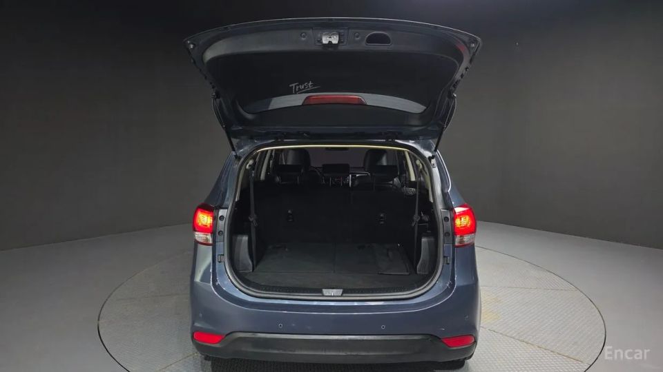 Kia Carens