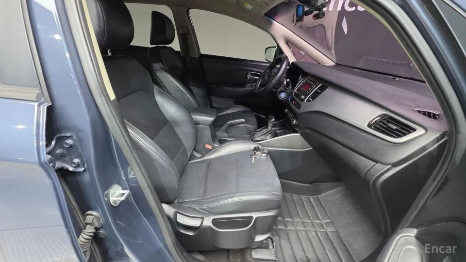 Kia Carens