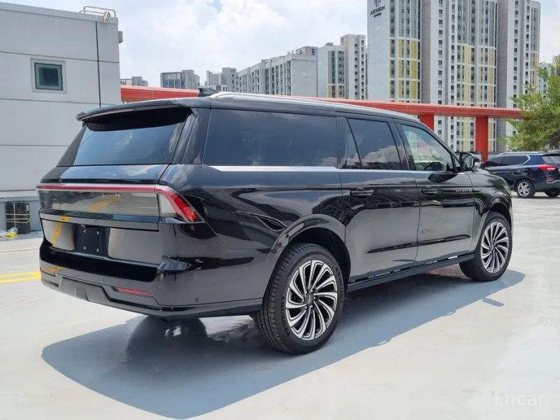 Lincoln Navigator
