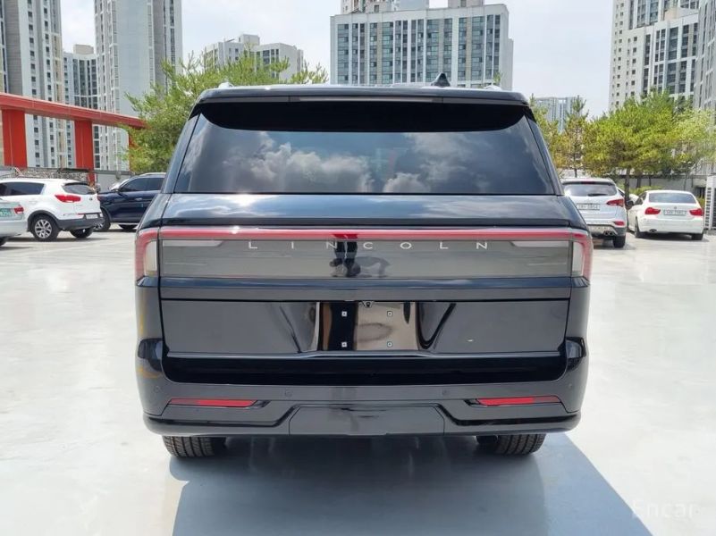 Lincoln Navigator