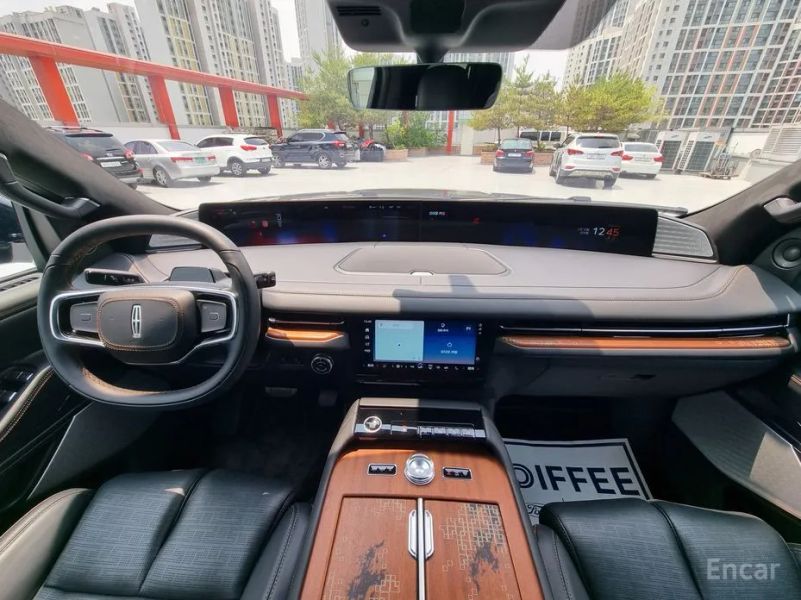 Lincoln Navigator