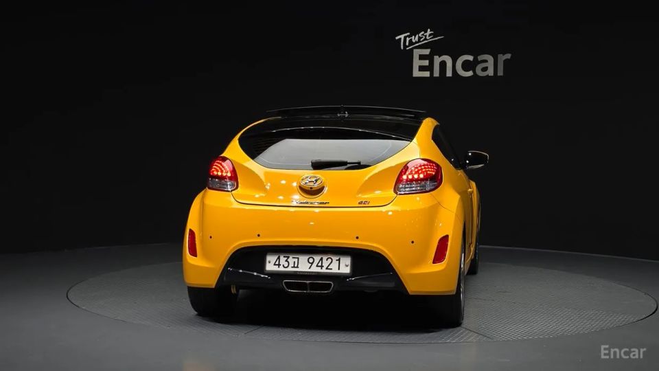 Hyundai Veloster