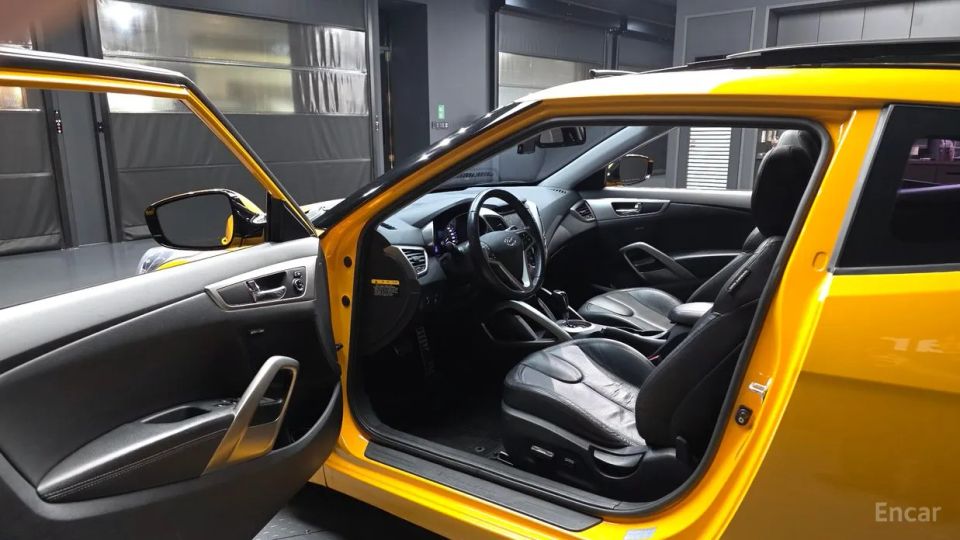 Hyundai Veloster