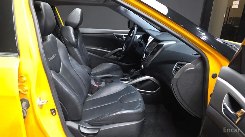 Hyundai Veloster