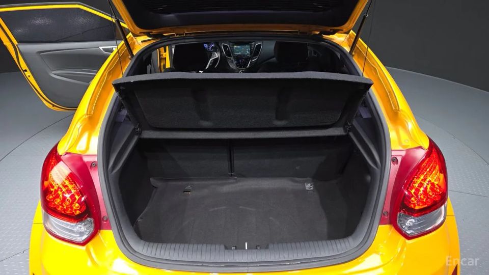 Hyundai Veloster