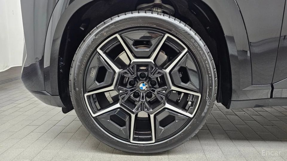 BMW XM