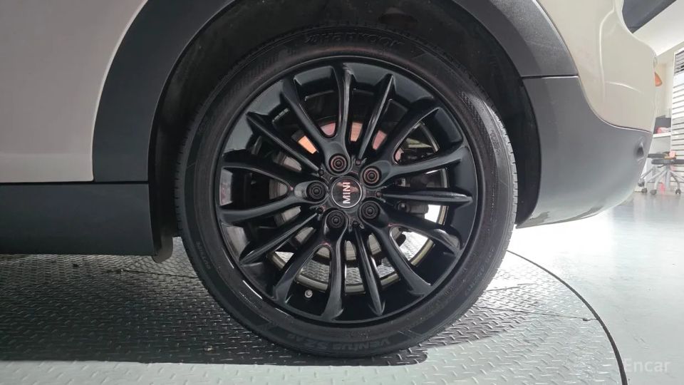 Mini clubman