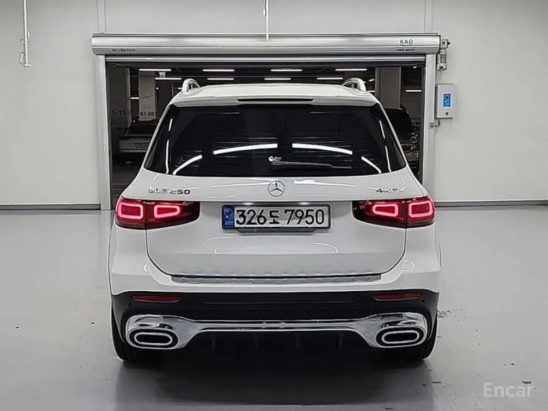 Mercedes-Benz GLB-Class