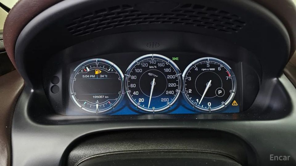 Jaguar XJ