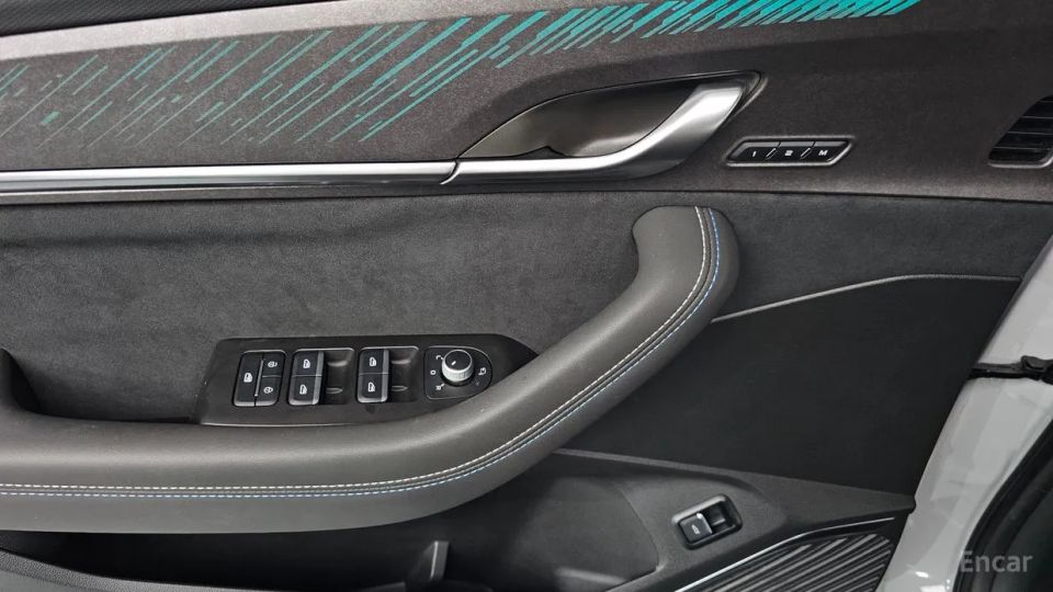 Renault-KoreaSamsung Grand Koleos