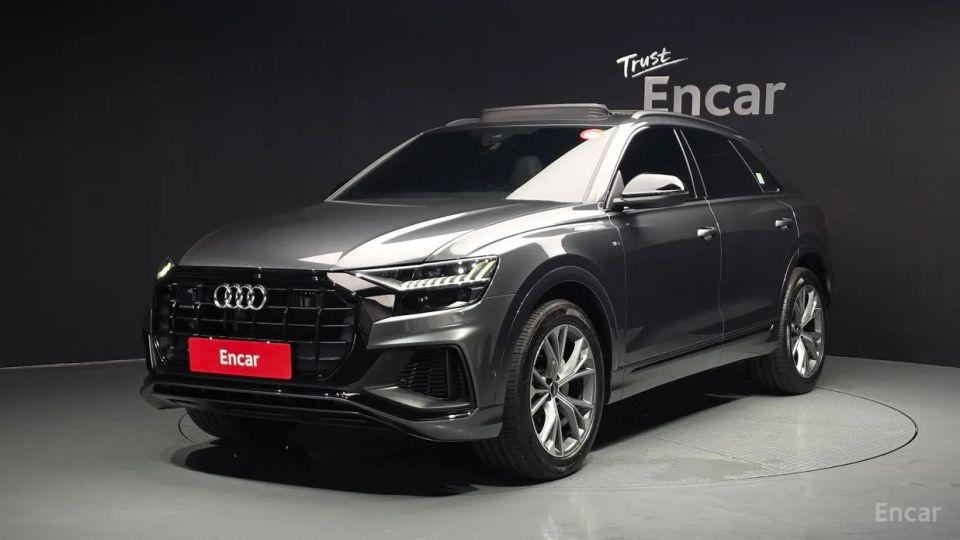Audi Q8