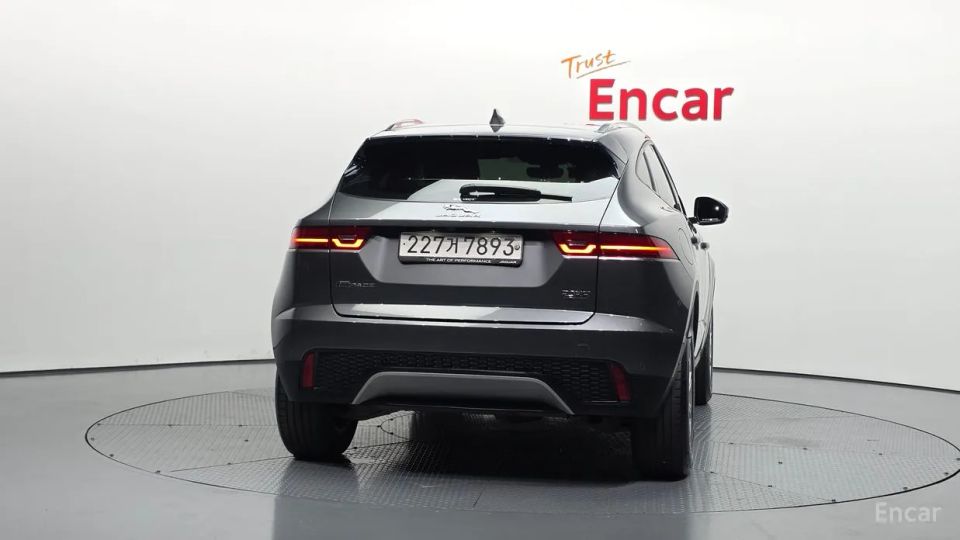 Jaguar E-PACE