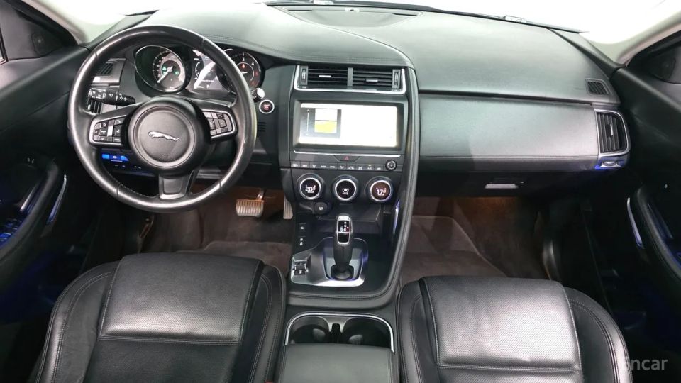 Jaguar E-PACE