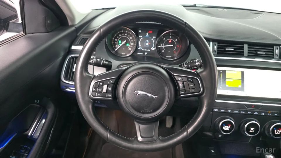Jaguar E-PACE