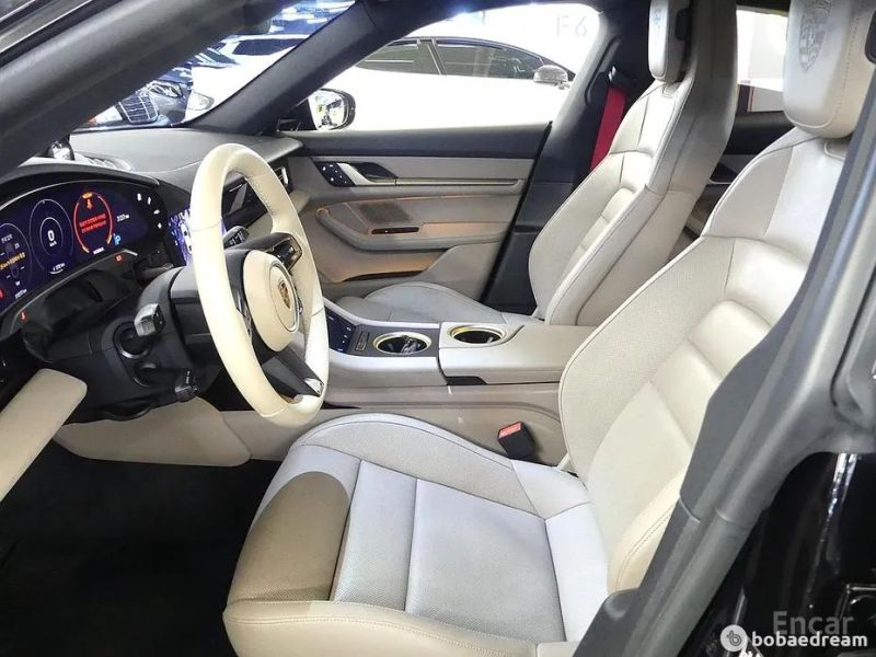 Porsche Taycan