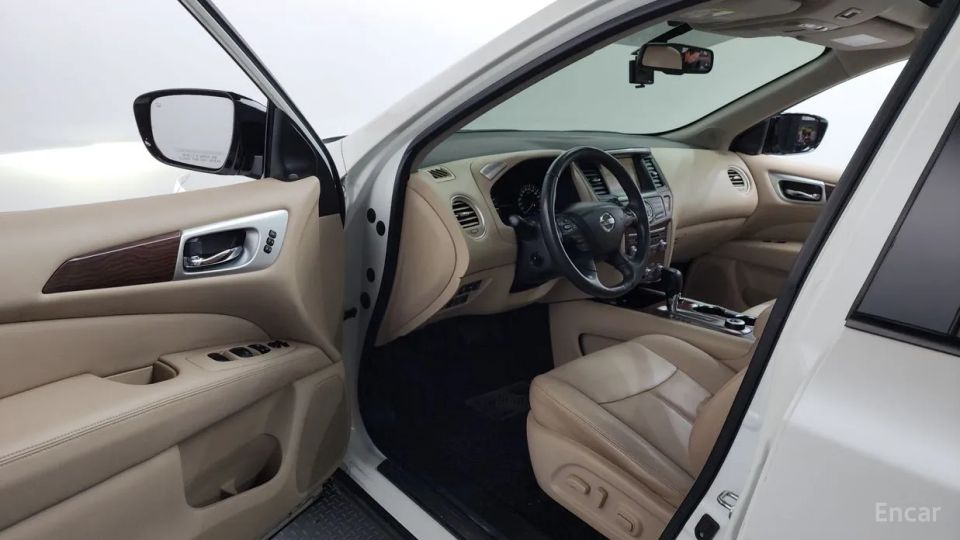 Nissan pathfinder