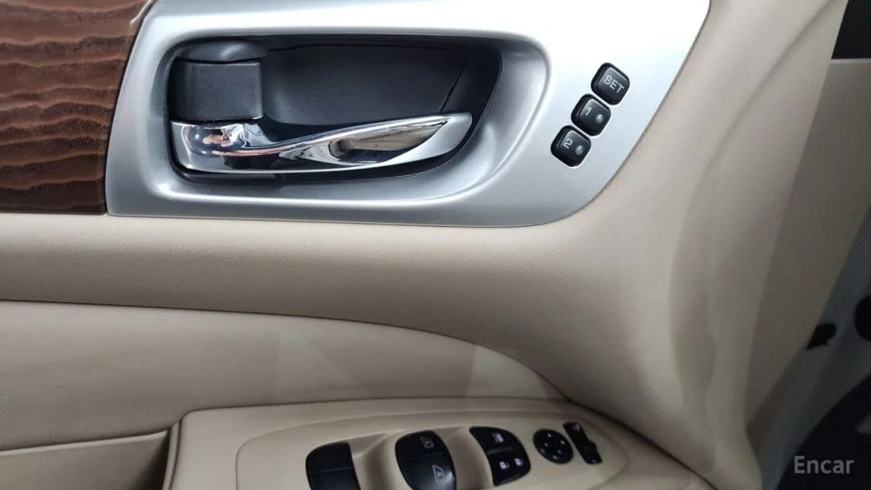 Nissan pathfinder