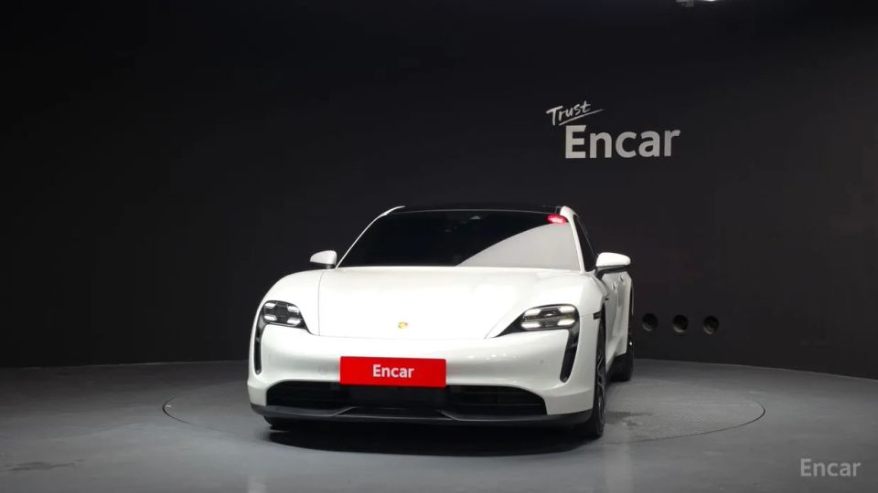 Porsche Taycan