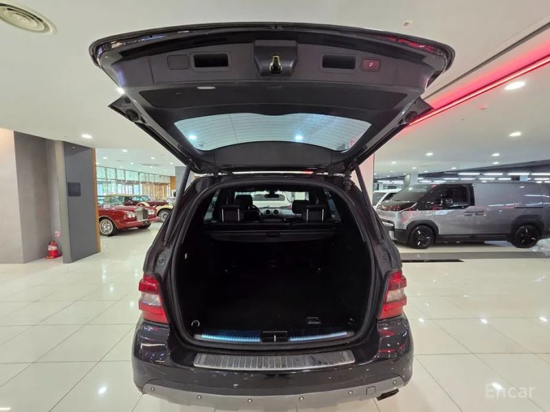 Mercedes-Benz M-class