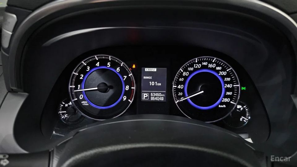 Infiniti QX70