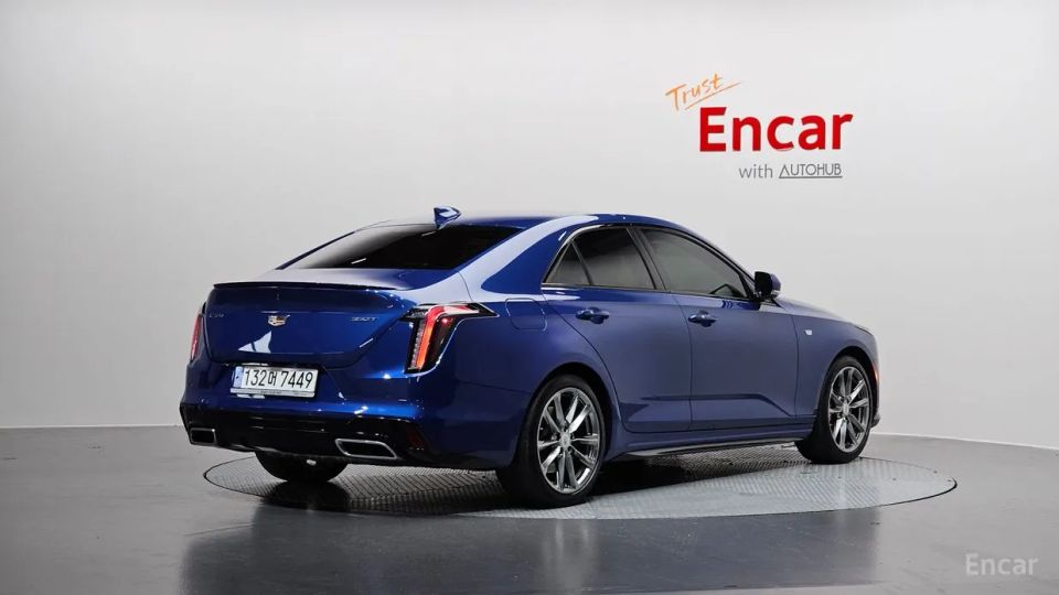 Cadillac CT4
