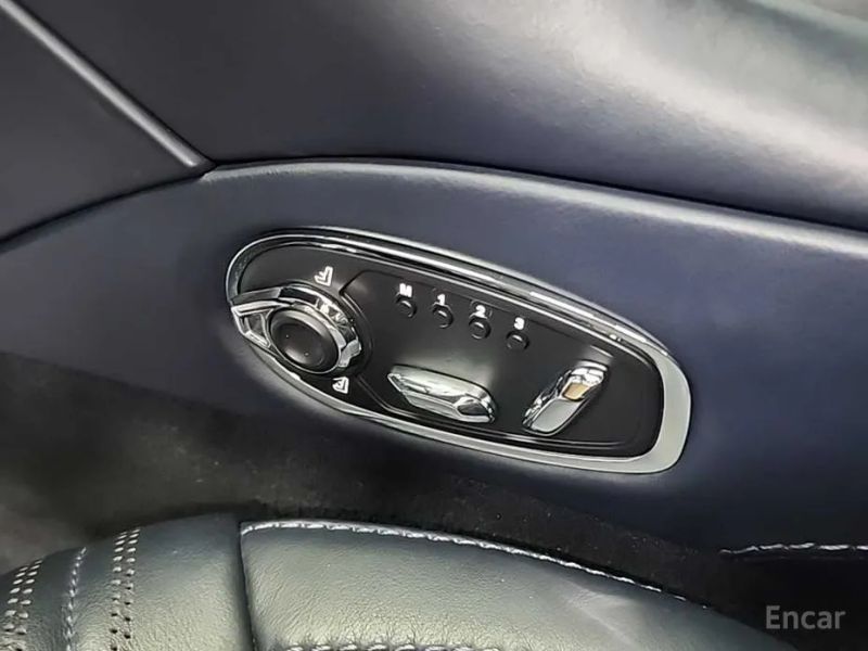 Astonmartin DB11