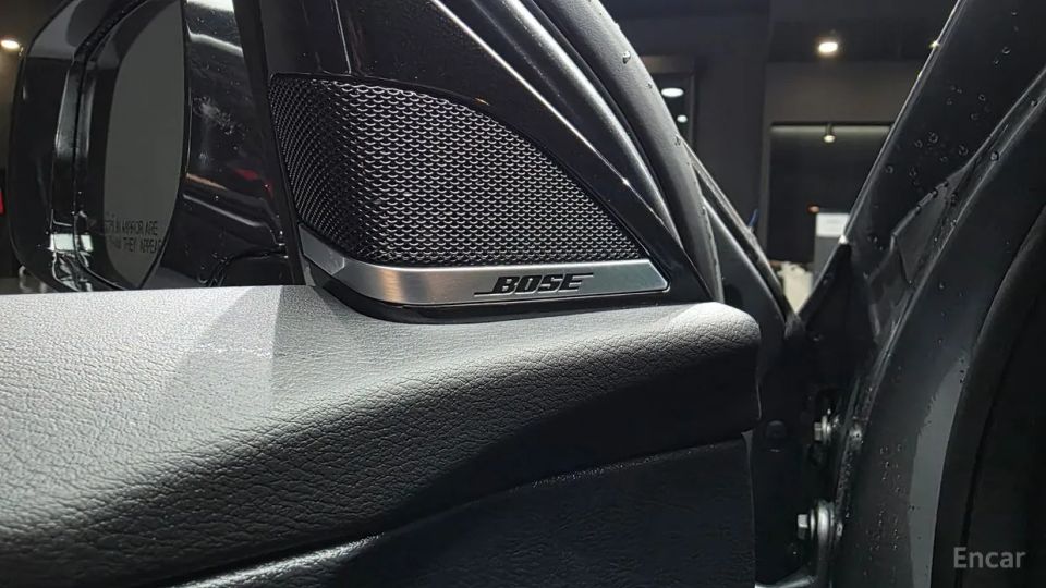 Infiniti Q30