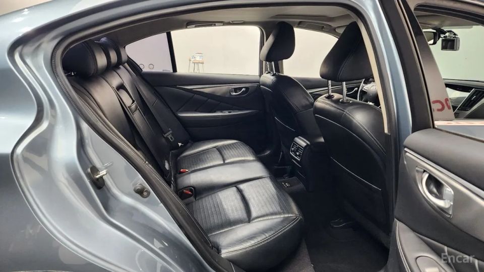 Infiniti Q50