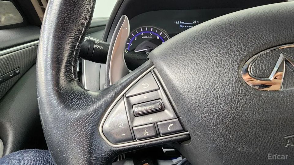 Infiniti Q50