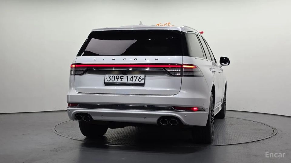 Lincoln Aviator