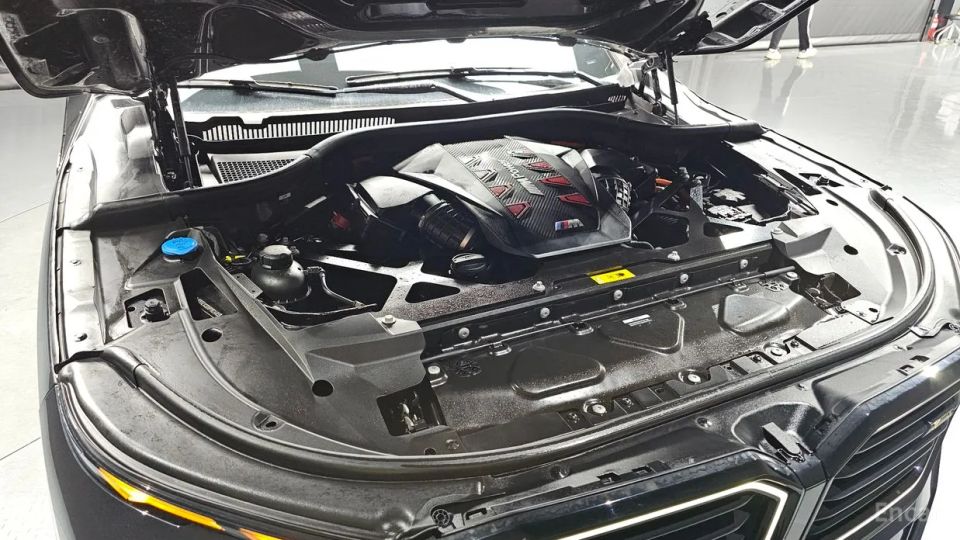 BMW XM