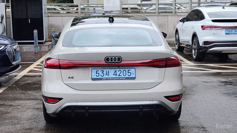 Audi A6 e-Tron