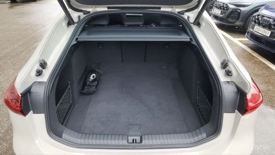 Audi A6 e-Tron