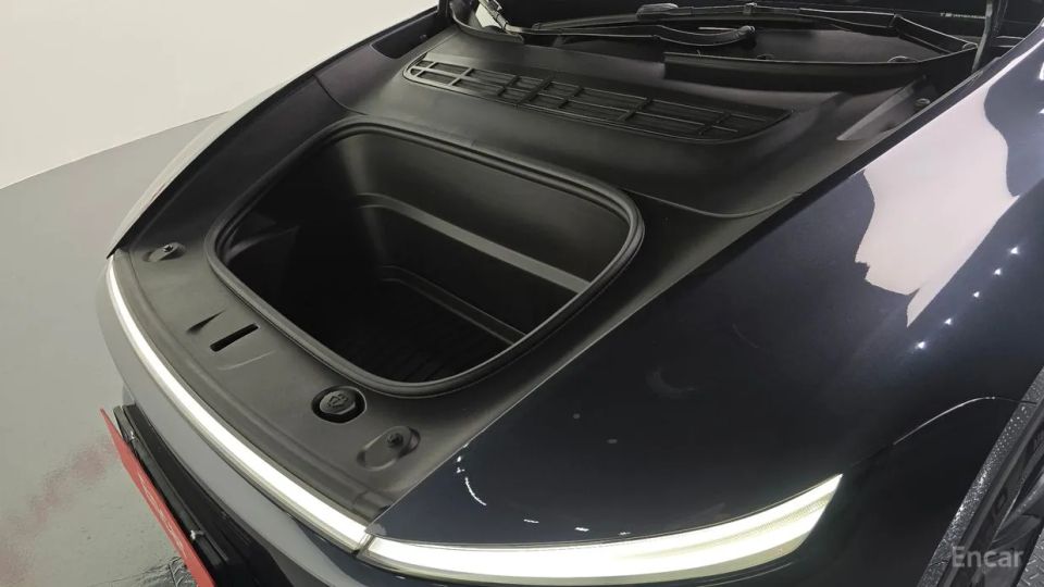 Tesla model-y