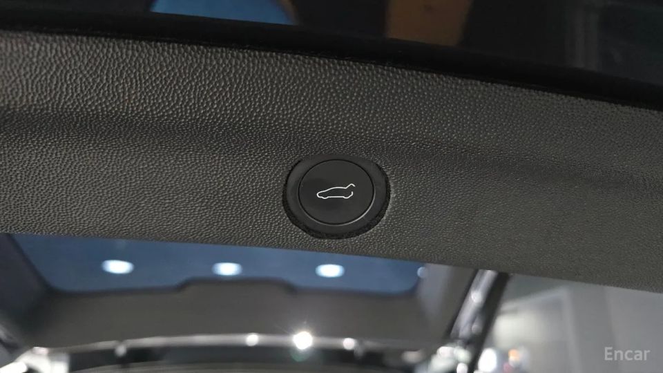 Tesla model-y