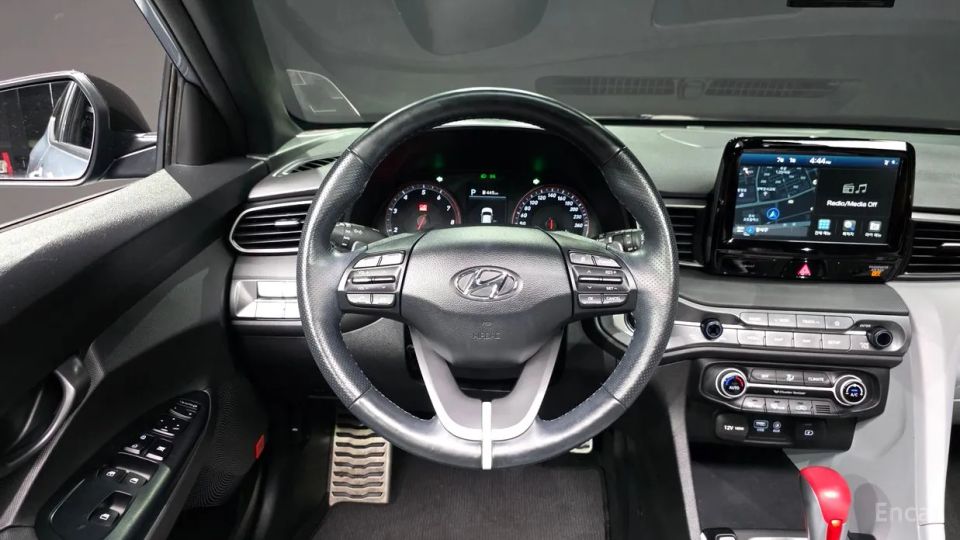 Hyundai Veloster