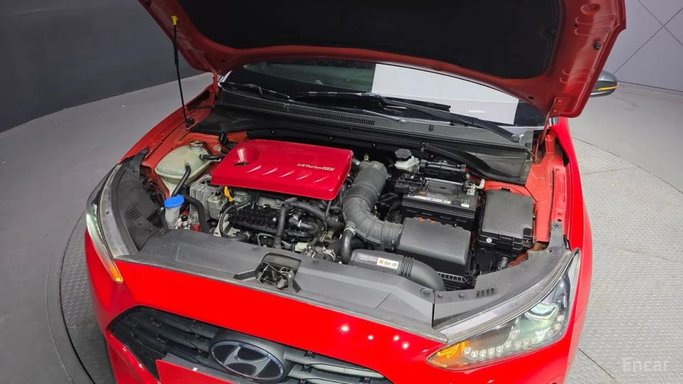 Hyundai Veloster
