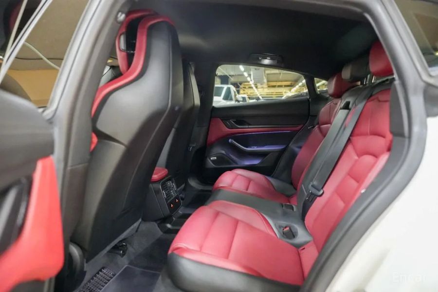 Porsche Taycan