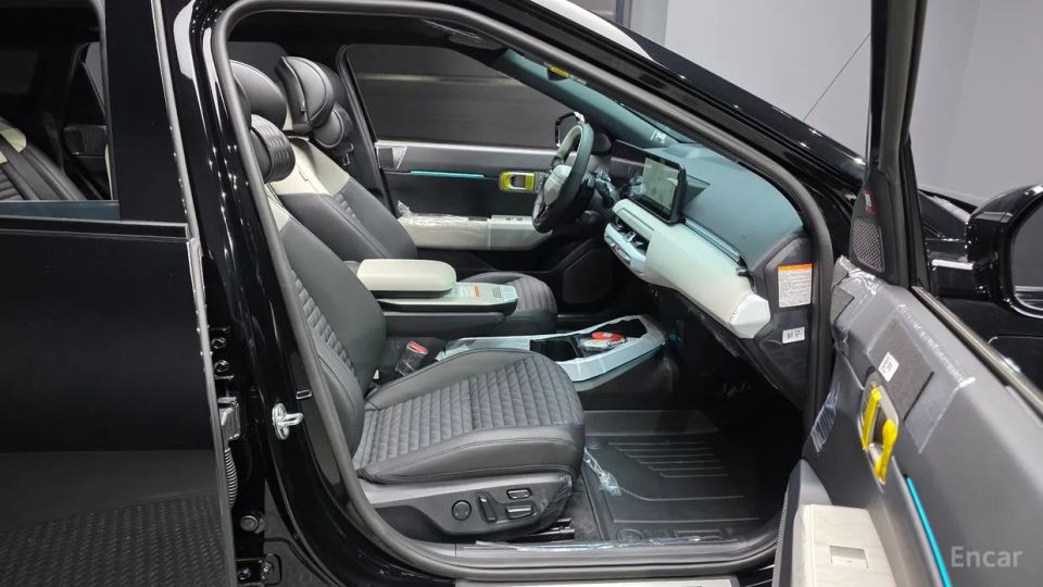 Kia EV4